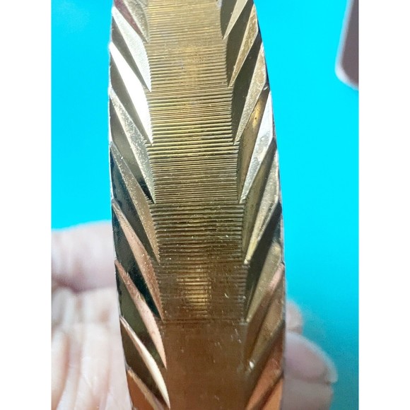 Monet Vintage Goldtone Bangle Bracelet Shiny and Brushed Simple Chic 7/8" - Picture 8 of 9